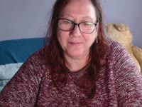 Hello I am a 51 year old woman who loves to show off. all this in good humor and respect. I love giving and having fun and I