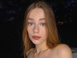 livesex video EmilliaFox