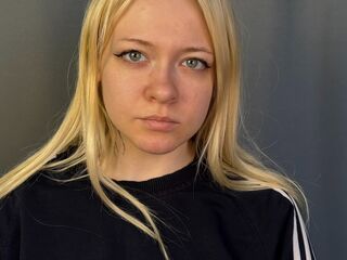 nude webcamgirl HerthaWiggen