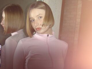 cam girl masturbating IngraKate