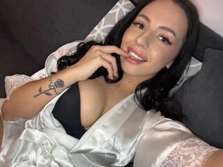 cam girl fingering pussy LilaWest