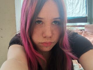cam girl masturbating with sextoy MariNowak