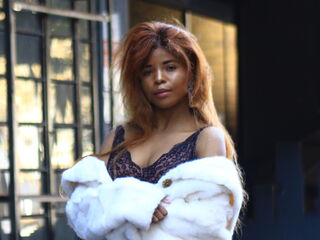 naked camgirl photo FifiCaramel
