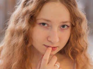 cybersex chatroom MadgeRemerez