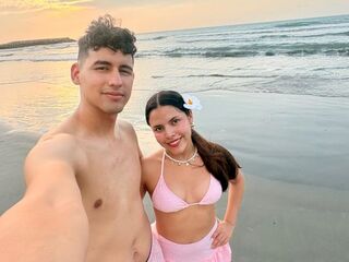 hot sex cam show SaraAndrex