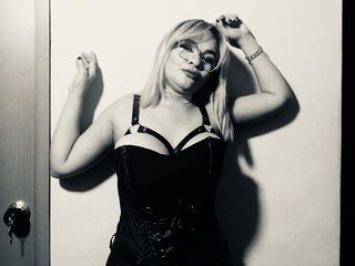 girl spanking live webcam BelliniSarah