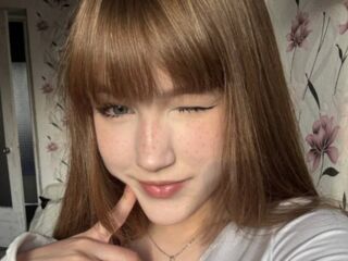 free nude live show AlberthaBack