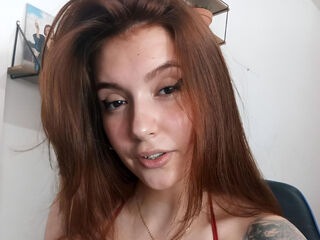 shower AliciaBash