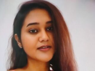 cam girl masturbating with vibrator AriaQueeni