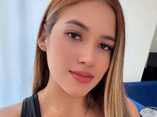 cam chatroom ArianaBlosom