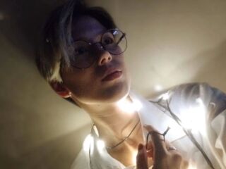 girl webcamsex AureliaRavens