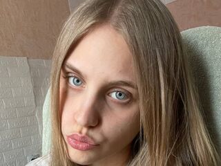 fingering camgirl video AyannaOverturf