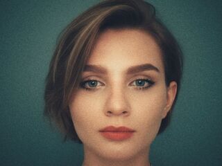 hot cam girl masturbating with vibrator BjorkLight