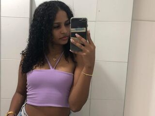 camgirl playing with sex toy CamilaHank