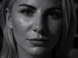 cam babe Carolina
