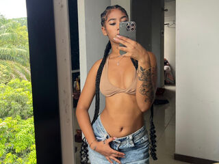 camgirl porn webcam CarolineCartson