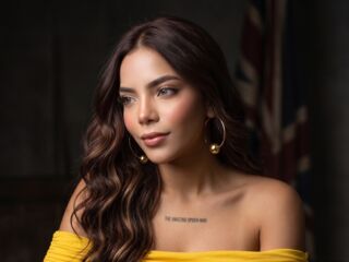 cam girl playing with dildo CatalinaWhatson