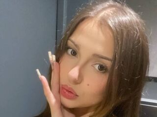 nude webcam CherlynRosario