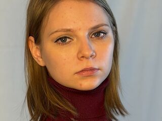 camwhore shaving pussy CherrieSearls