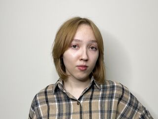 fingering girl chatroom ChristinAguliar