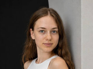 camgirl chatroom CleoraClouden