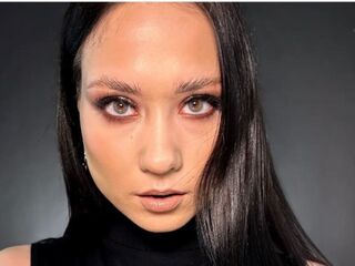 naked girl with webcam fingering pussy ColbyMccrum