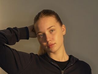 free live show CristalCinnamond