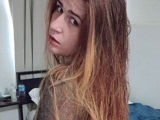 camwhore fingering shaved pussy DelilahCalabrese