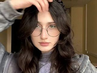 shaved pussy web cam DianneBrowie