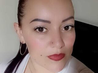 bedroom live webcam DinaCarls