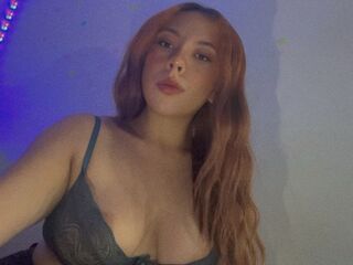 topless camgirl ElvaJacobson