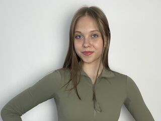 chat live cam ElviaSix