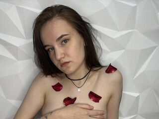 naked girl with webcam fingering pussy EmiliaMarei