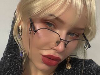 adult sex chat EmilisaMoon