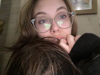 adult web cam EmilyLoven