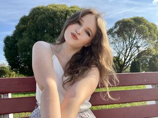 hot webcamslut EssyMilton