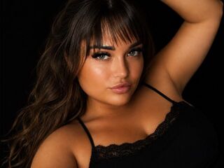 camwhore masturbating with vibrator IzabellaBum