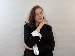 closeup webcam IzolaDonawa