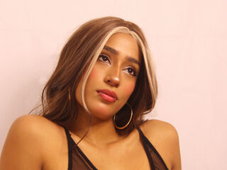 masturbating webcam girl JadeKeim