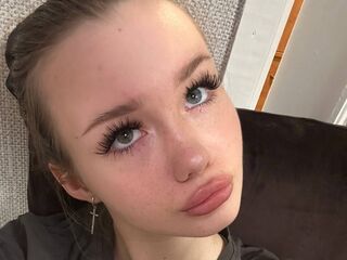 free nude cam JuliaStevens