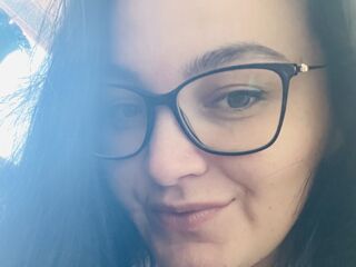 naked girl with webcam KairaHelena