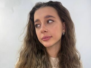 chatroom cam KamiZinni