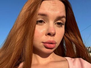 naughty cam girl KarinaSavastru