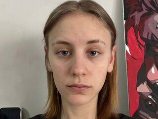 topless camgirl KarisaKalscheuer