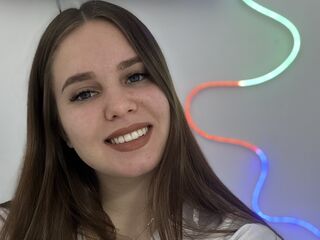 webcamgirl KeiraAsti