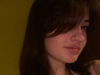 naughty cam girl masturbating with dildo KiliMinoa