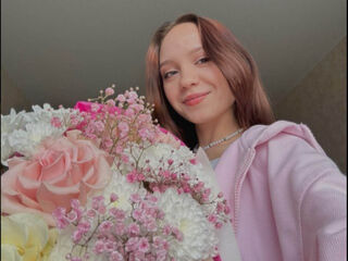 camslut topless LashondaBinion