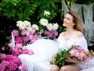 naked girl with live cam masturbating LeaNicole