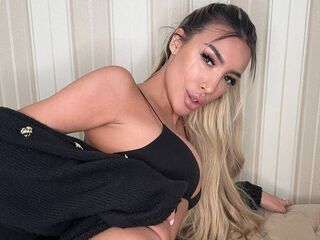 naked webcamgirl picture LexiAce