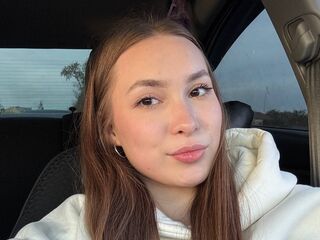 girl topless LexieNastasia